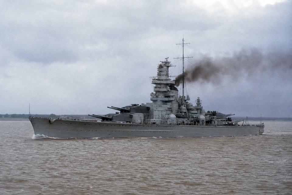 Battle of the River Plate (AI-generated image)